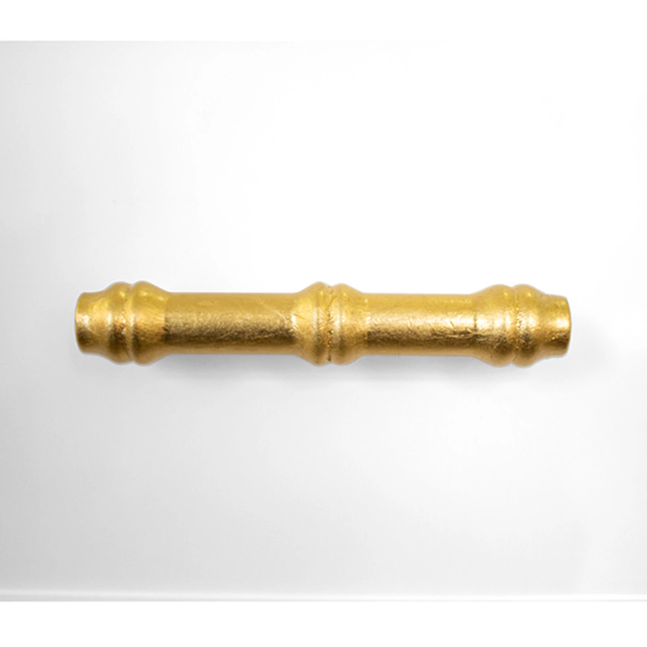 Worlds Away Four Dwr Chest W. Gold Lf Hdwr - White Lacquer 2 Worlds Away Four Dwr Chest W. Gold Lf Hdwr - White Lacquer - Image 2