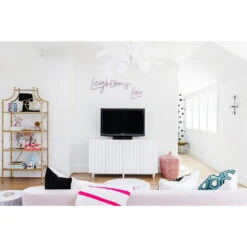 Worlds Away -Worlds Away WA Jacy Painter Kelly 431 Designs Laura Sumrack Odette WH WEB SIZE 29867.1699290117 ni 92262.1719005627