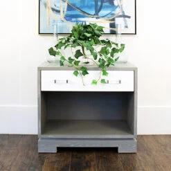 Worlds Away Shane Side Table - Grey Cerused Oak/Acrylic And Nickel Hardware 5 Worlds Away Shane Side Table - Grey Cerused Oak/Acrylic And Nickel Hardware -Worlds Away WA SHANE GRY LIFESTYLE 34042.1580941759 ni 62168.1707478914